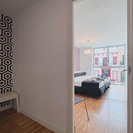 Stay U-Nique Apartments Pellaires Барселона Екстериор снимка