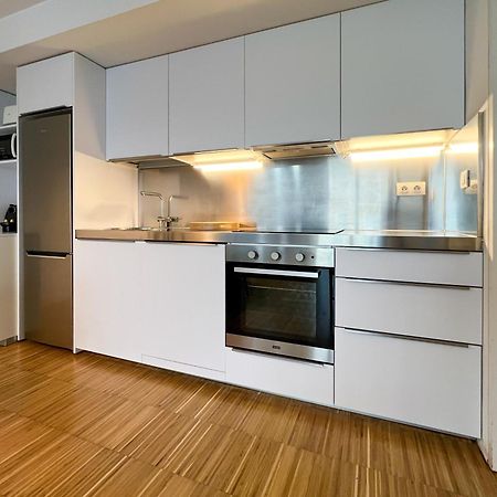 Stay U-Nique Apartments Pellaires Барселона Екстериор снимка