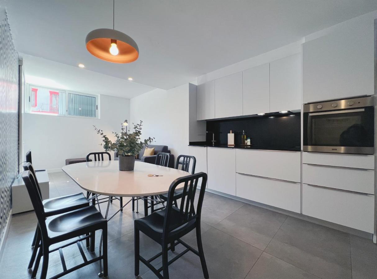 Stay U-Nique Apartments Pellaires Барселона Екстериор снимка