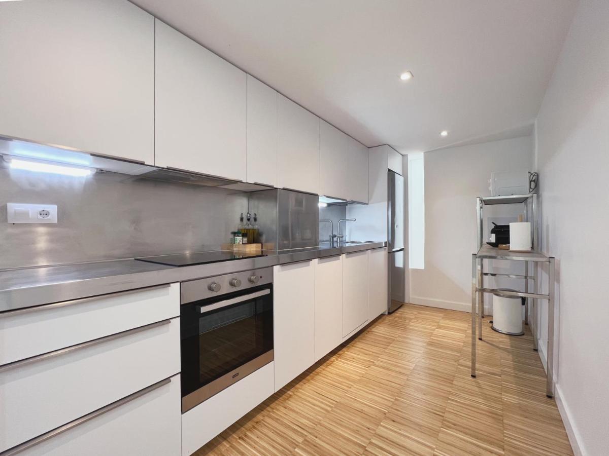 Stay U-Nique Apartments Pellaires Барселона Екстериор снимка